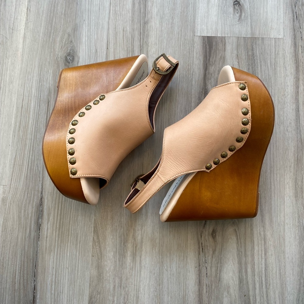 Jeffrey Campbell